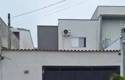 Sobrado com elevador (pode ser retirado) p/ venda tem 123 m² com 3 quartos 1 suíte em villa di cesar