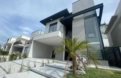 Linda casa no cond. bella cittá faz. rodeio sobrado p venda tem 232 m² com 4 suítes com piscina