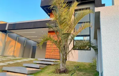 Maravilhosa casa térrea no residencial veneza para venda tem 175 m² 3quartos 1 suíte piscina/gourmet
