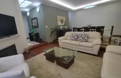 Maravilhoso sobrado para venda possui 411 m² com 4 suítes piscina e espaço gourmet na vila oliveira