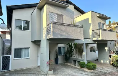Maravilhoso sobrado no condomínio vivaldi com 190 m² com 3 quartos 1 suíte e gourmet - vila oliveira