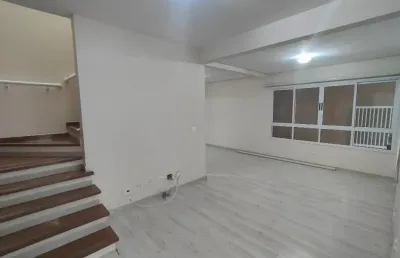 Linda casa no condomínio maison du vert para locação 180 m² 4 quartos 2 suítes
