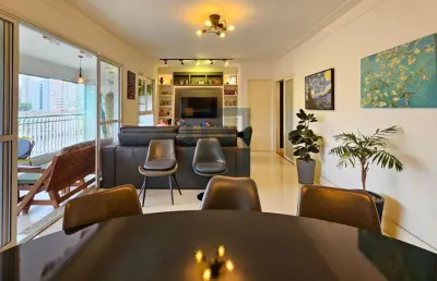 Apartamento de 126m² com 3 dormitórios, sendo 1 suíte, e  2 vagas no condomínio liv