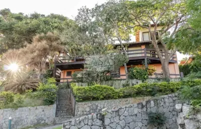 Linda casa 5 quartos 250m² em geribá armação de búzios