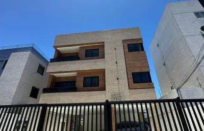 Aptº no bessa, a 100m da praia, com 75,60m² (03 quartos sendo 01 suíte) e 01 vaga de garagem.