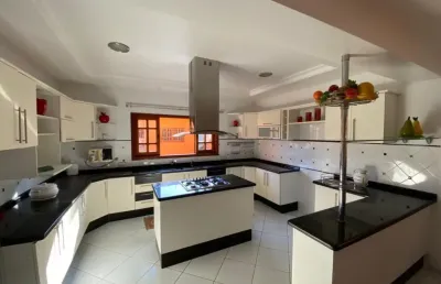 Casa com 4 quartos para alugar na Rua Manoel de Castro Affonso, Jardim Pagliato, Sorocaba