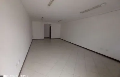 Sala comercial para alugar na Avenida Guarda-Mor Lobo Viana, 1, Centro, São Sebastião