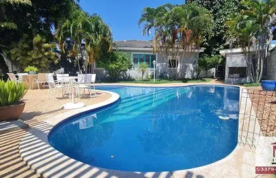 Casa em condomínio fechado com 4 quartos à venda na Rua Santo Antônio, 13, Estrada do Coco, Lauro de Freitas
