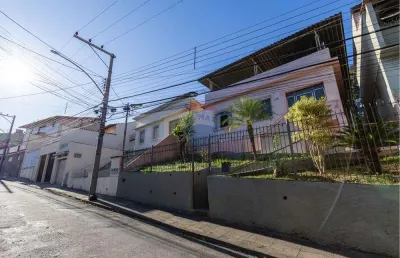 Casa à venda com 4 quartos no bairro jardim glória em juiz de fora - mg