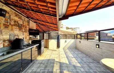 Cobertura duplex 2 quartos e uma vaga, próximo ao centro de juiz de fora