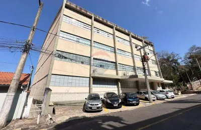 Galpão industrial bem localizado à venda em juiz de fora