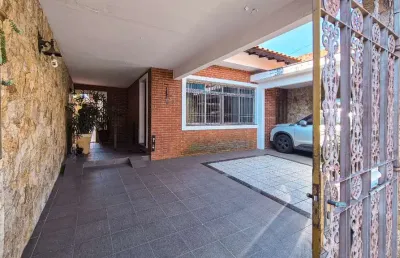 Versátil casa tipo para venda em parque novo mundo com 5 quartos, sendo 2 suítes, 275m²