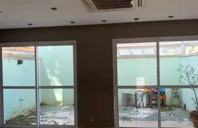 Casa 3 dormitórios com quintal, locação, condomínio terrara