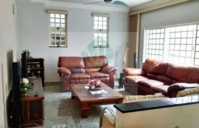 Imperdível - casa à venda no olímpico, são caetano do sul-sp: 4 quartos, 3 suítes, 5 banheiros, 233m² de área.