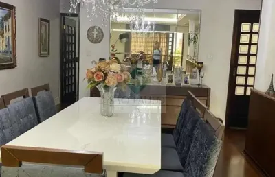 Imperdível casa à venda em são caetano do sul-sp, bairro santa maria  3 quartos, 1 suíte, 4 banheiros, 2 vagas, 281,00 m²
