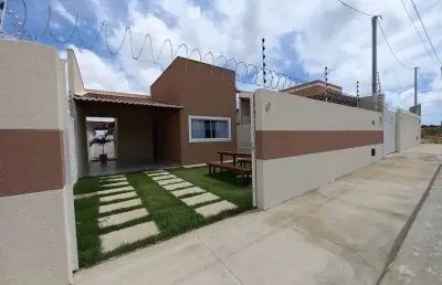 Casa com 02 quartos, sendo 01 suíte na estrada para pium rn