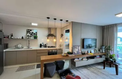 Venda: apartamento mobiliado, equipado e decorado com 2 suítes - fazenda - itajaí/sc