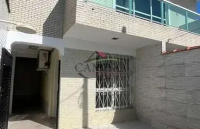 Casa com 2 quartos à venda na Rua Presidente Kennedy, Jardim Helena Maria, Guarujá