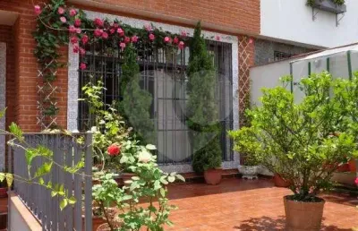 Casa com 4 quartos à venda na Rua Casa Forte, Água Fria, São Paulo