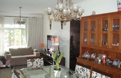 Casa com 3 quartos à venda na Rua Domélia, Vila Mazzei, São Paulo