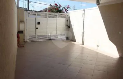 Casa com 3 quartos à venda na Auasinaua, Vila Nivi, São Paulo