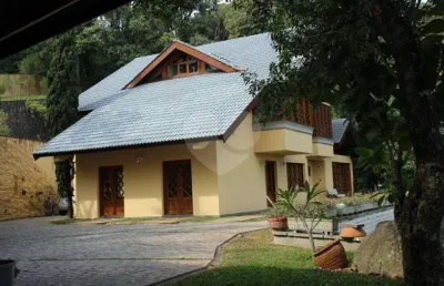 Casa com 7 quartos à venda na Colibris, Dos, Centro, Mairiporã