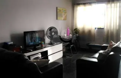 Casa com 2 quartos à venda na Avenida Gabriela Mistral, Penha, São Paulo
