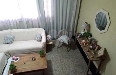 Casa com 2 quartos à venda na Hortensia, Santa Teresinha, São Paulo