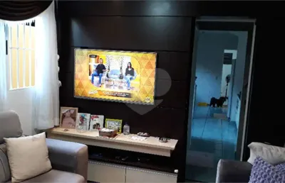 Casa com 3 quartos à venda na Alfarrobeiras, Jardim Peri, São Paulo