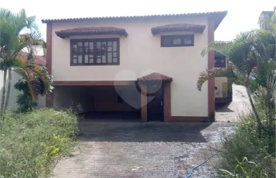 Casa com 3 quartos à venda na Rua Antônio Nadruz Dib, Santa Teresinha, São Paulo