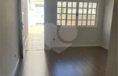 Casa com 3 quartos à venda na Avenida Milton, Vila Galvão, Guarulhos