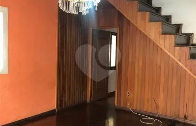 Casa com 3 quartos à venda na Leonor De Oliveira, Centro, Mairiporã