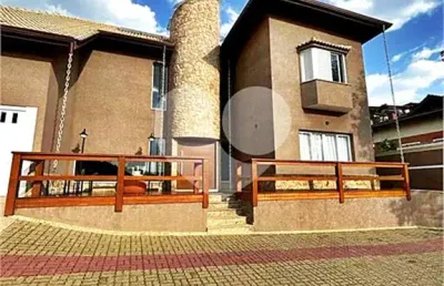 Casa em condomínio fechado com 4 quartos à venda na São Pedro, Serra da Cantareira, Mairiporã