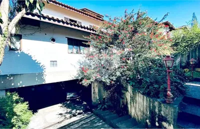 Casa com 4 quartos à venda na Rua Traipu, Pacaembu, São Paulo