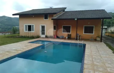 Casa com 3 quartos à venda na Abílio Cardoso Bueno, Barreiro, Mairiporã