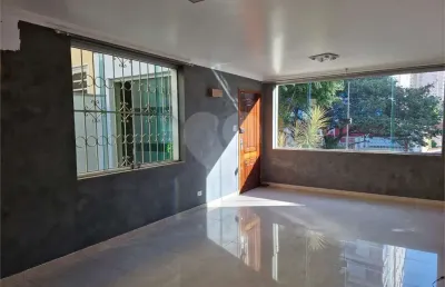 Casa com 3 quartos à venda na Rua Aureliano Leal, Água Fria, São Paulo