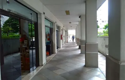 Sala comercial para alugar na Rua Tamandaré, Liberdade, São Paulo