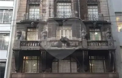 Sala comercial para alugar na Rua Líbero Badaró, Centro, São Paulo
