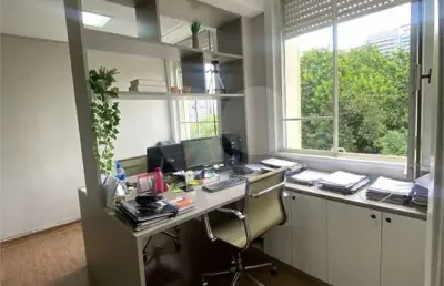 Sala comercial à venda na Rua Barão de Itapetininga, Centro, São Paulo