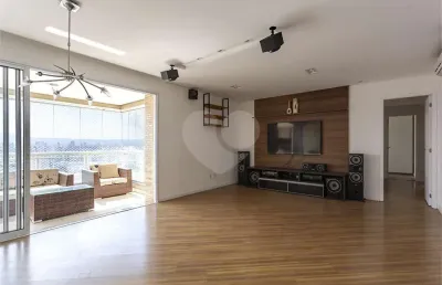 Apartamento com 4 quartos à venda na Rua Roma, Lapa, São Paulo