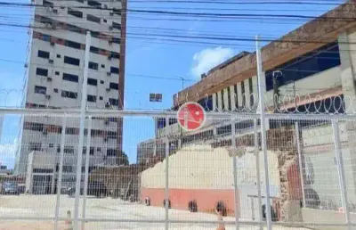Ponto comercial com 2 salas para alugar na Rua Dona Leopoldina, Joaquim Távora, Fortaleza
