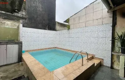 Casa à venda no bairro guapiranga com piscina por r$200.000,00
