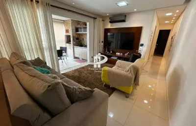 Lindo apartamento na ponta da praia com lazer completo.