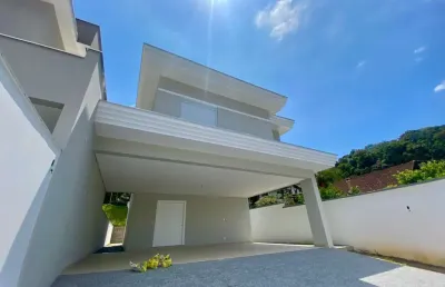 Casa com 4 quartos à venda no atiradores, joinville , 270 m2 por r$ 2.430.000