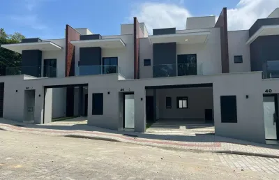 Casa com 3 quartos à venda no América, Joinville 