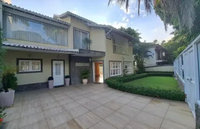 Freguesia eldorado casa 4 quartos  1.650.000 vazia ótimo local