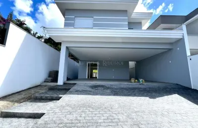 Casa com 4 quartos à venda no Atiradores, Joinville 