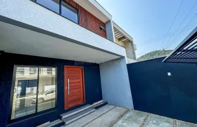 Casa com 3 quartos à venda no Saguaçu, Joinville 