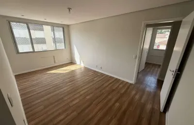 Apartamento à venda em mont'serrat, porto alegre: 71m², 2 dormitórios, 2 banheiros. confira por r$519.999!