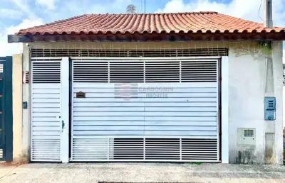 Casa com 3 quartos à venda na Rua Willys, 57, Parque do Museu, Caçapava